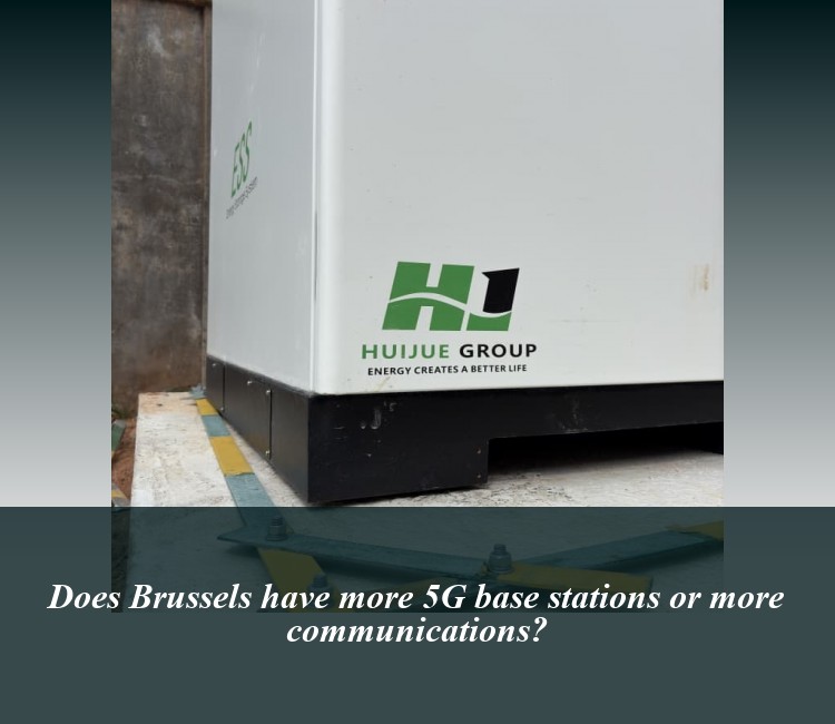 Does Brussels have more 5G base stations or more communications?