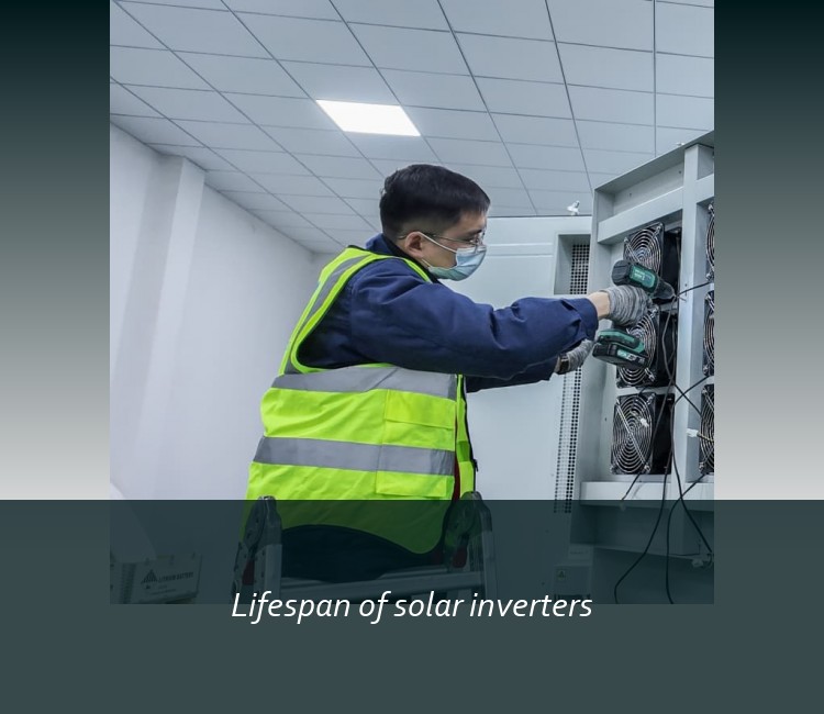 Lifespan of solar inverters